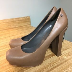 Calvin Klein nude/taupe chunky mirrored heal